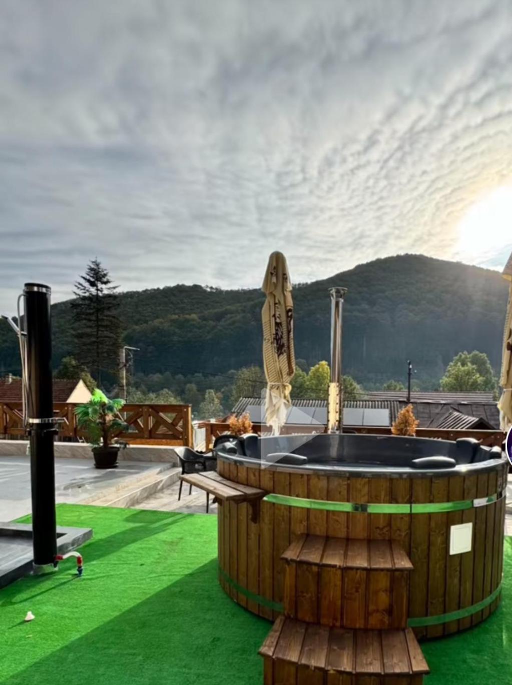 Casa Clim Hotell Anina Eksteriør bilde